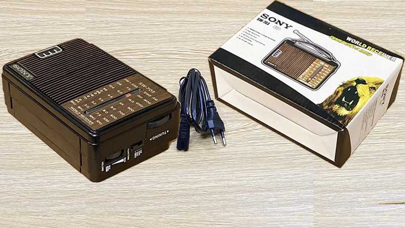 ĐÀI RADIO SONY SW-703 Chuyên Nghe Radio